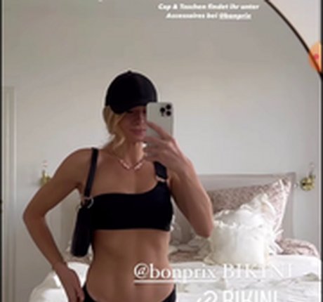 sexy thong onlyfans naked pic