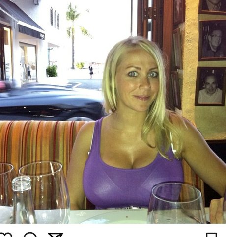 Laura Hamilton model hd pic