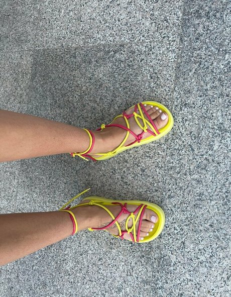 sexy07sexy pretty actress gallery