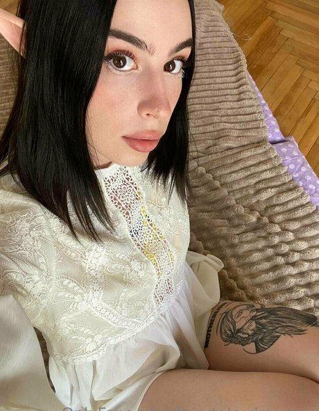 fairytale dreamer model nice pictures