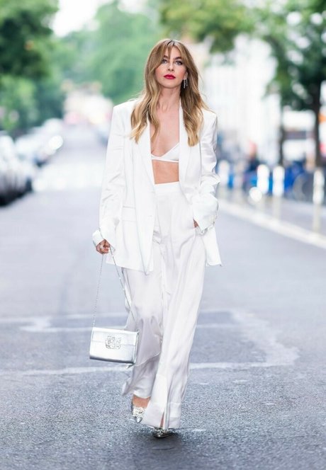 Julianne Hough pornographic star images