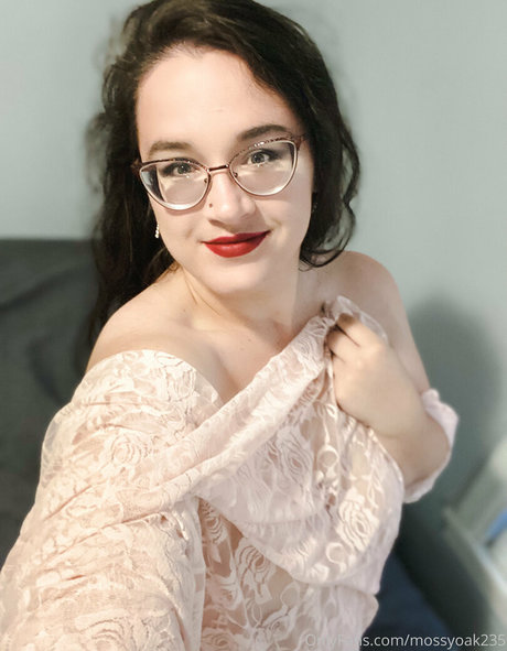 mossyoak235 model erotic picture