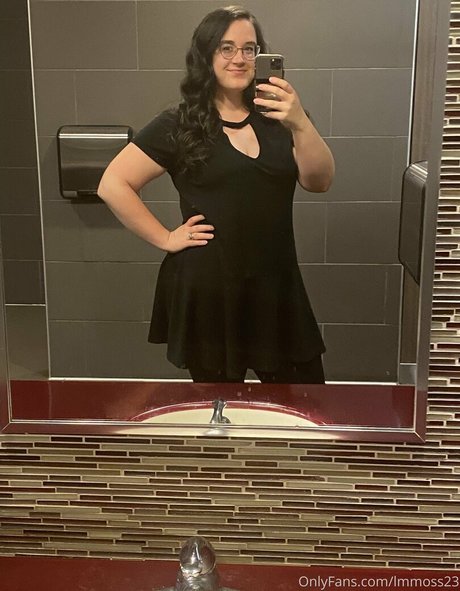 mossyoak235 pretty pornstar pic