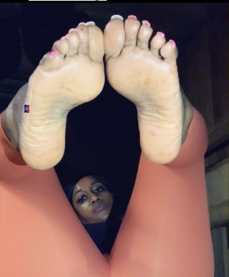 haitian babefeet model free picture