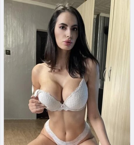 Bilyana Pasheva star perfect pictures