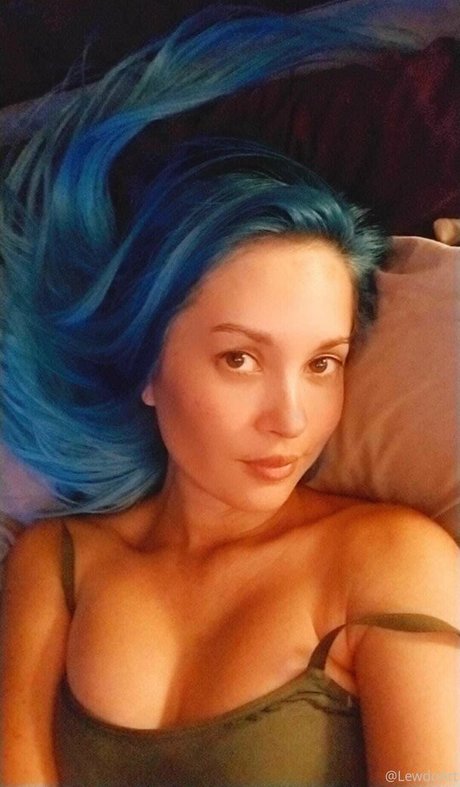 lewdoart top star img