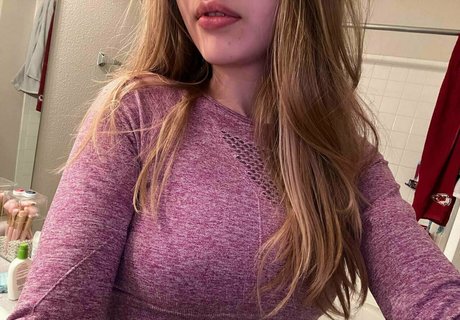 skinny big tits onlyfans free nude gallery