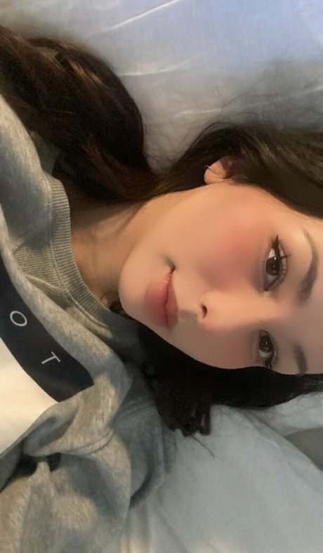 kittncore erotic actress image