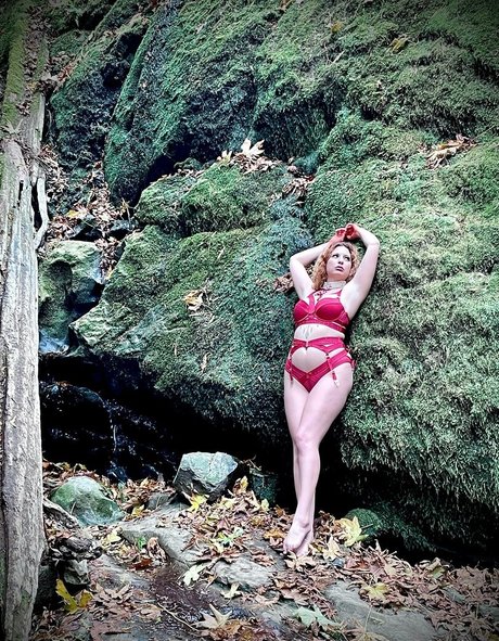 spicenovageektv naked model galleries