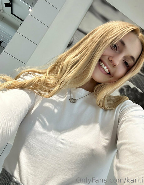 Kari i erotic pornstar photo