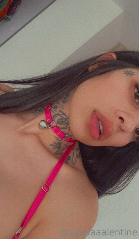 iamvaleeentine hot model pic
