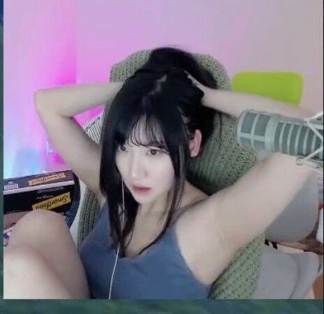 asian fingering onlyfans hd img