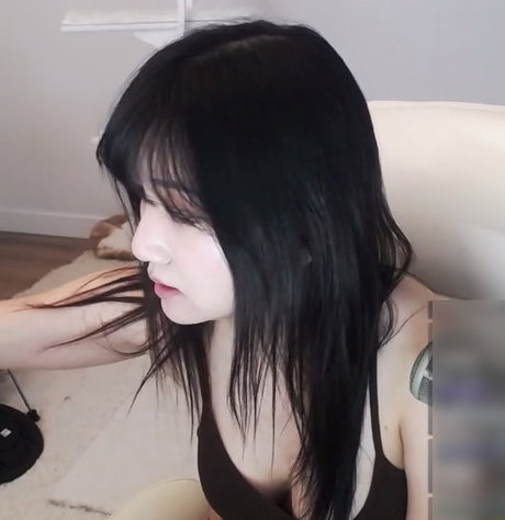 swimming pool onlyfans sexy xxx pics