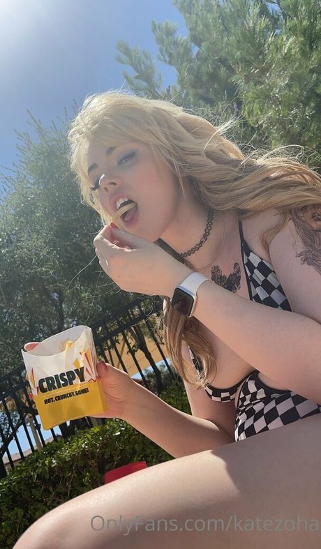 katezoha high quality actress photos