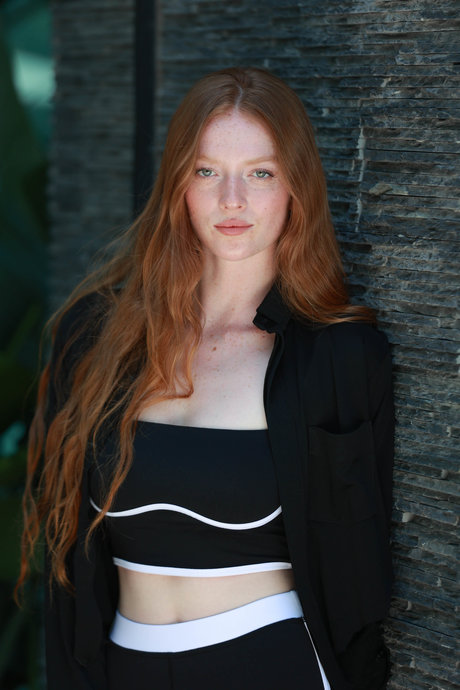 Larsen Thompson Profile pic