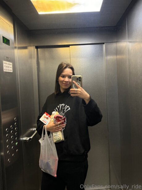 Sally Ride hd pornstar galleries