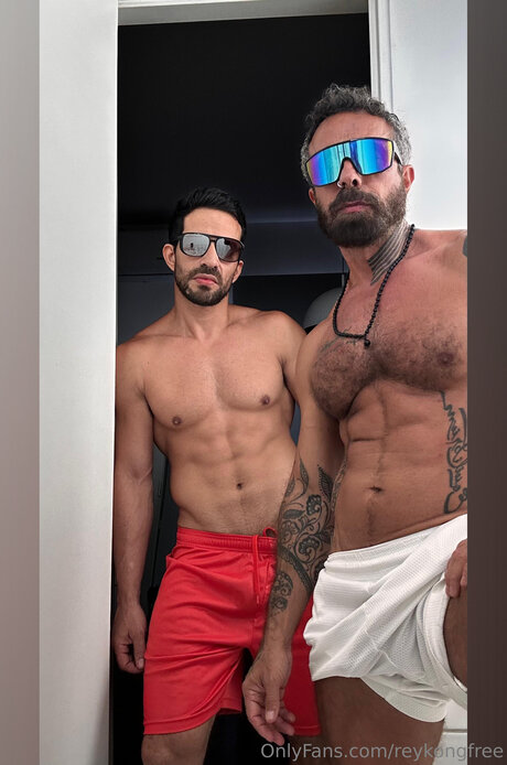 Reykongfree model erotic pics