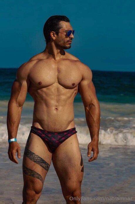 Natramnar art model gallery