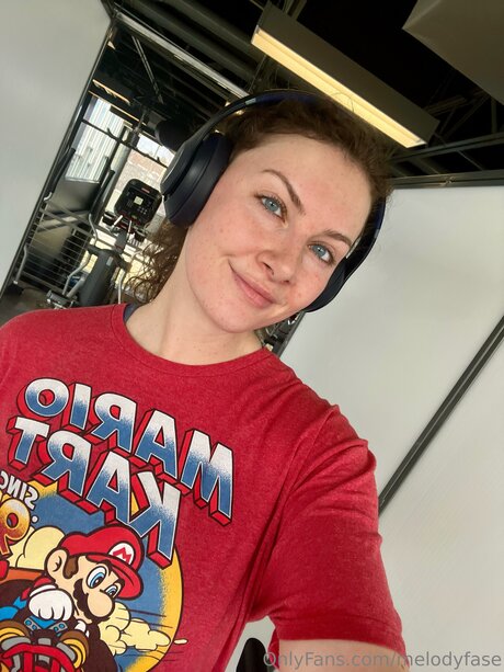 Melodyfase sexy model gallery