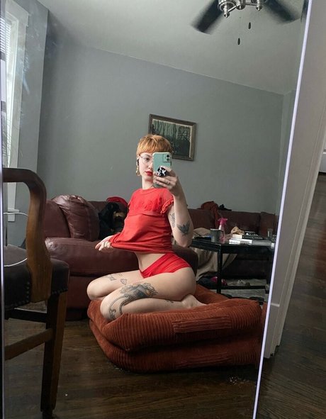 Pleasequietdown model sexy gallery