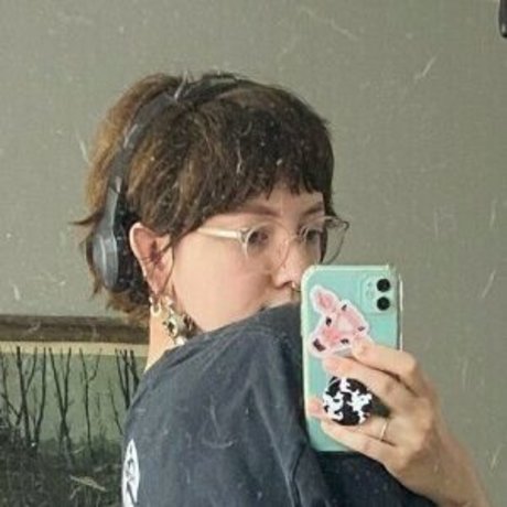 saggy milf onlyfans naked images