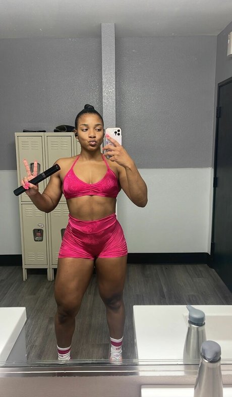 aaaaayevuh model nudes image