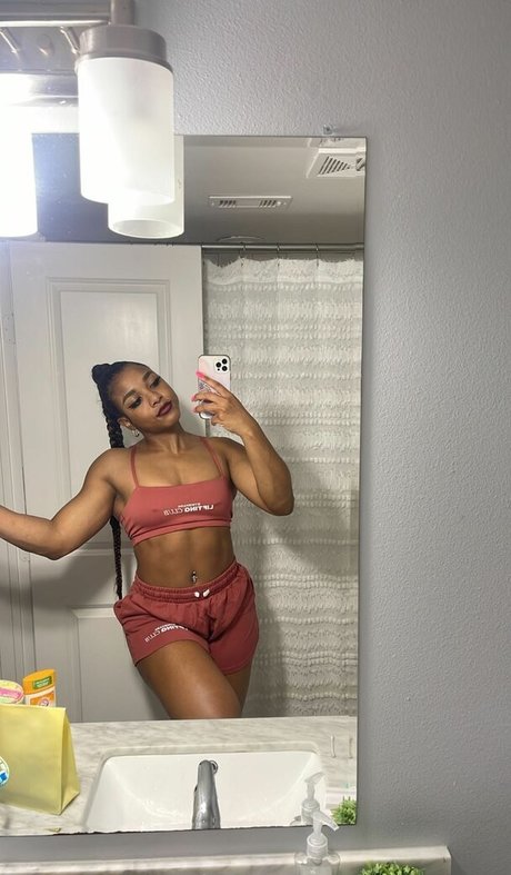 aaaaayevuh top star pictures