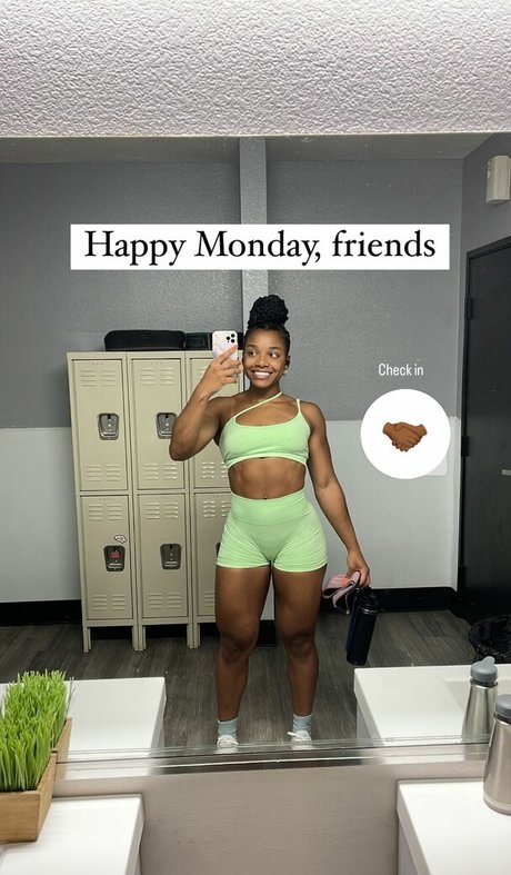 aaaaayevuh nude actress archive