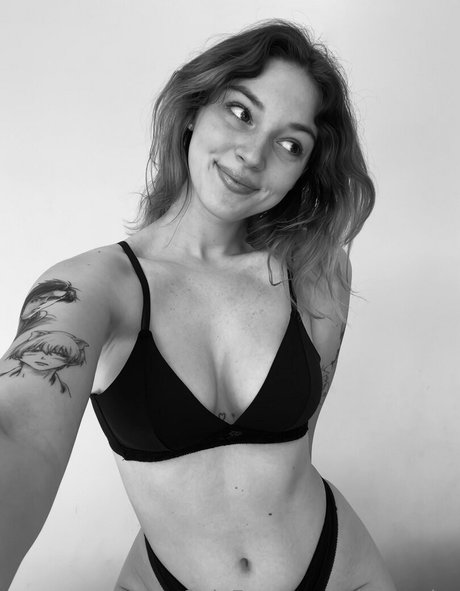 Alienorchp xxx actress photo