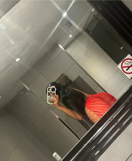 KCdoll exclusive pornstar photos