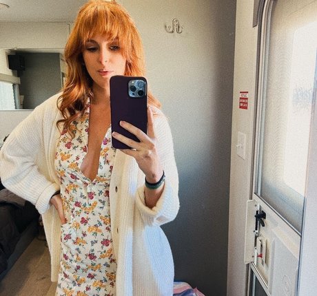 Rumer Willis nudes actress galleries