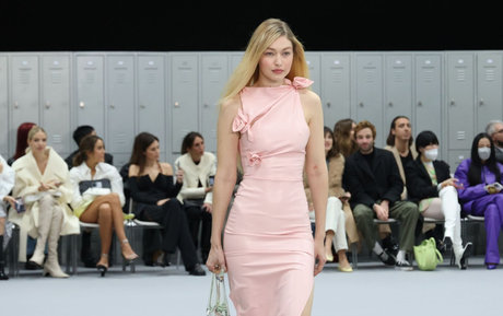 Gigi Hadid star top archive