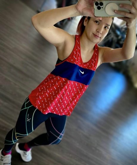 Hikaru Shida art model galleries