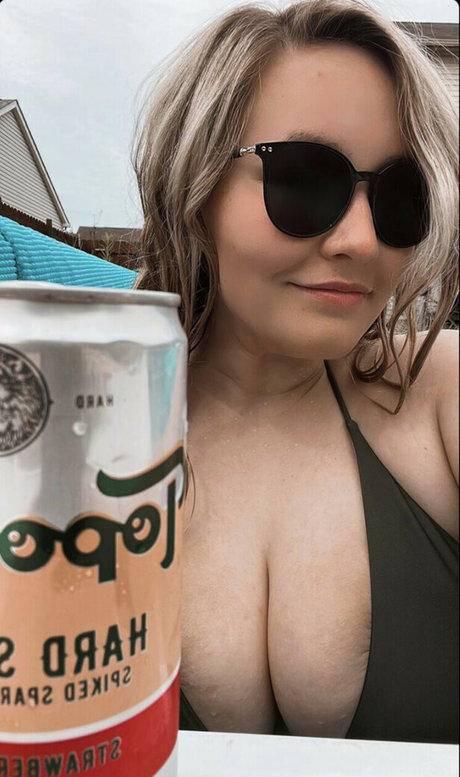 college student onlyfans pretty picture