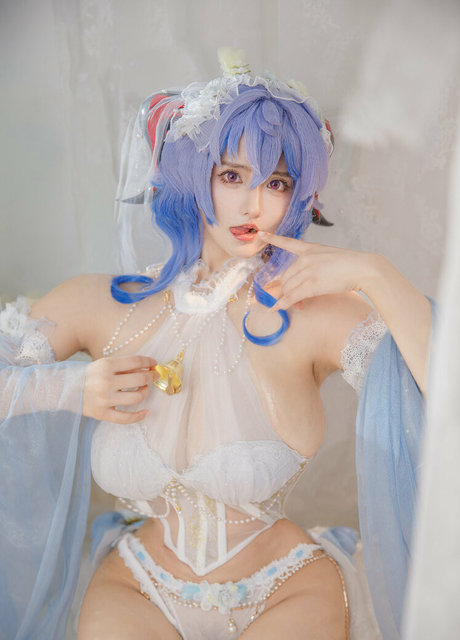 GUAZA nude pornstar picture