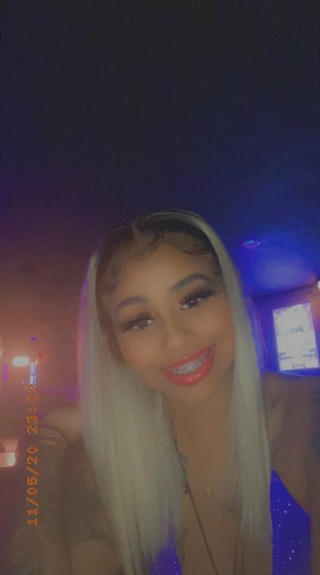 babiekmoney model porn pictures