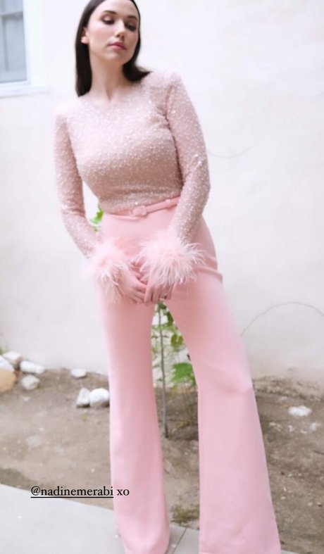 Grace Caroline Currey actress gallery