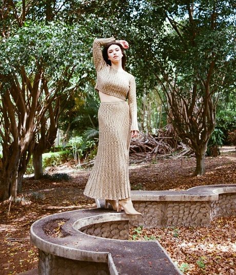 Grace Caroline Currey star naked gallery