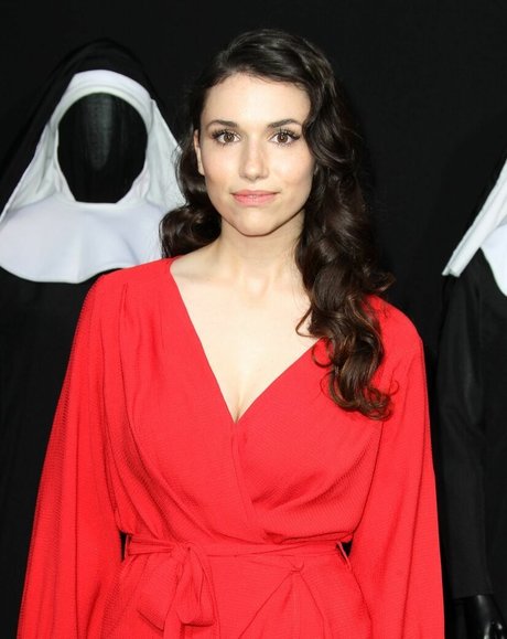 Grace Caroline Currey model exclusive image