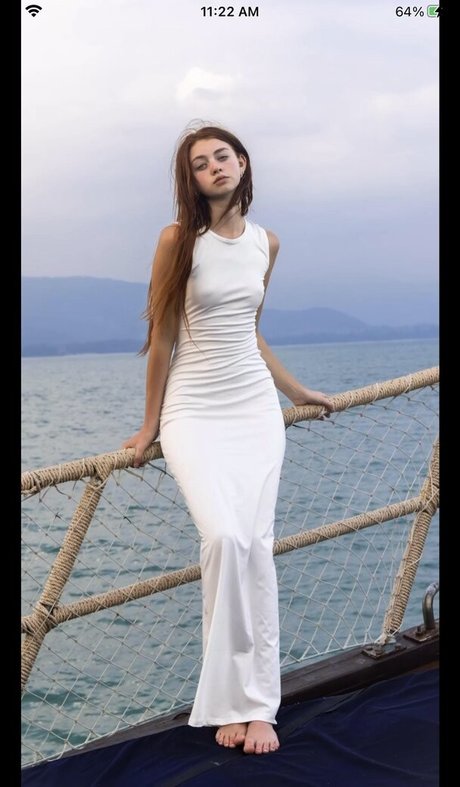 Sicily Rose model gallery