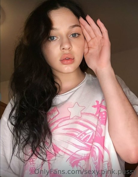 onlykrissty pretty model picture