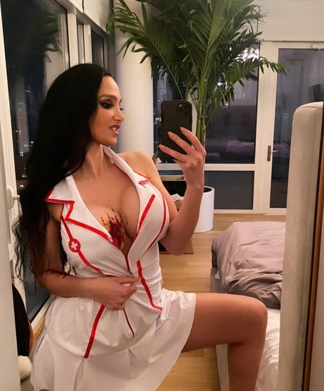 amyanderssen erotic actress photo
