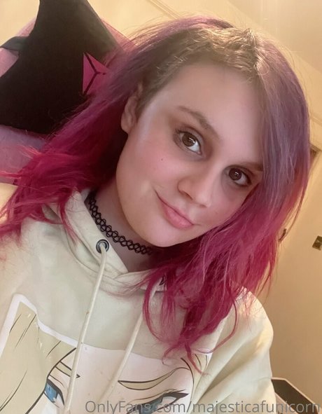 majesticafunicorn model sexy img