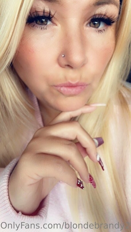 blondebrandy269 model erotic images