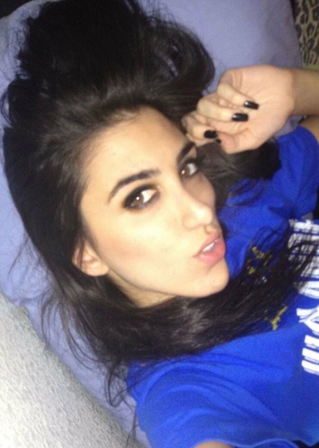 ninakhalifa beautiful pornstar picture