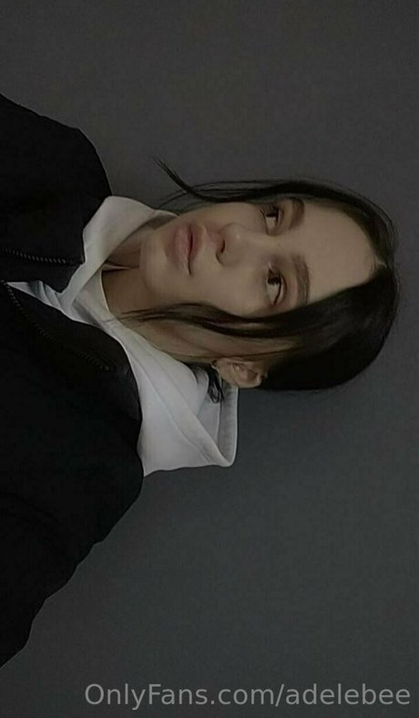 adelebee sexy model pics