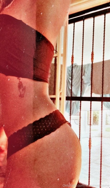 sourmoonstone star top photo