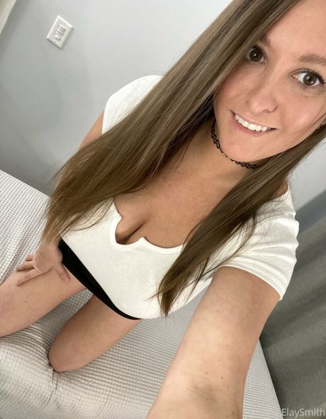 elaysmithfree model free image