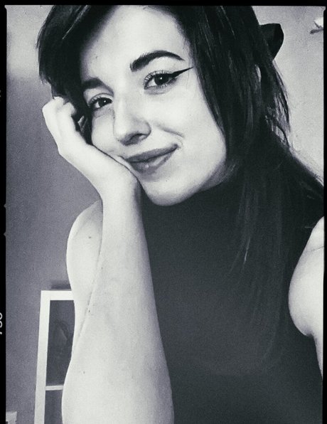 Slight Sounds star adult gallery