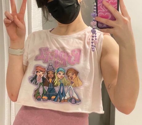 Slight Sounds model pornographic pic